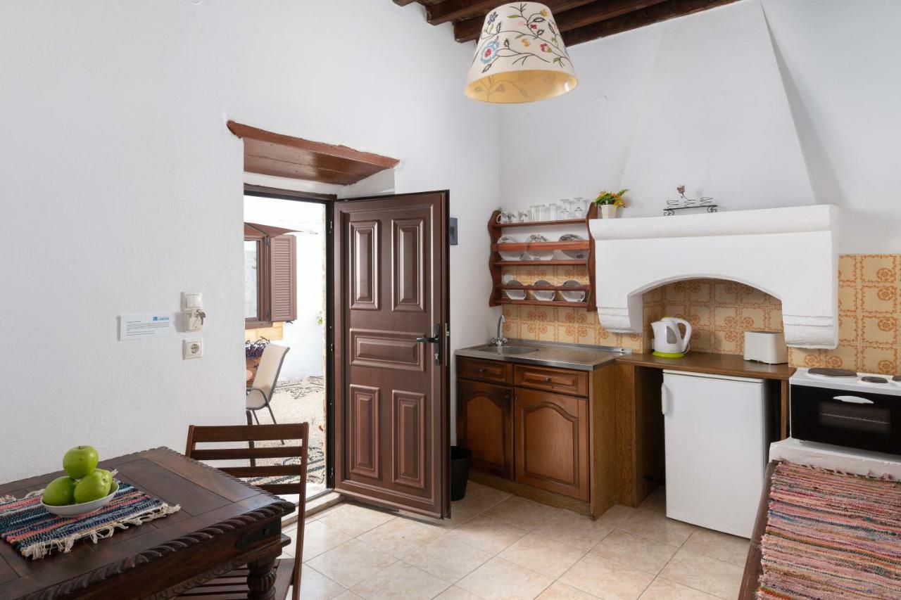 Elpis Apartment